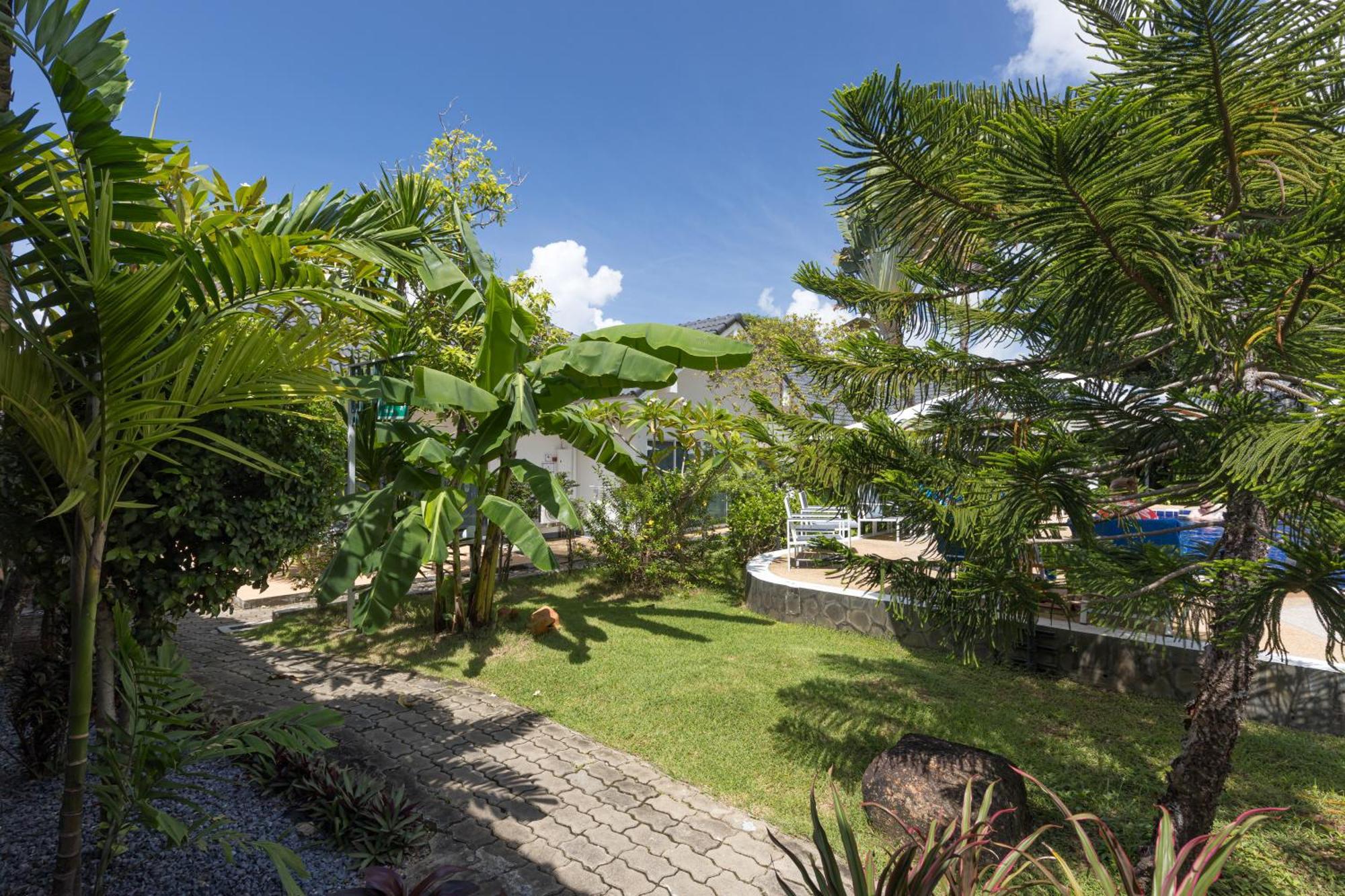 Blue Palm Kata Resort Exterior photo