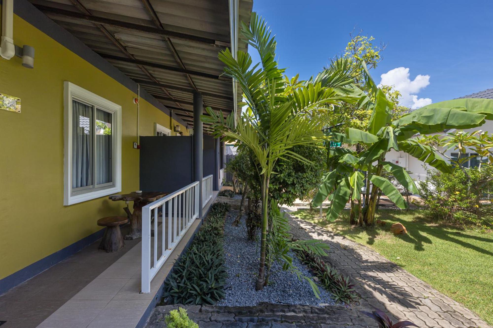 Blue Palm Kata Resort Exterior photo