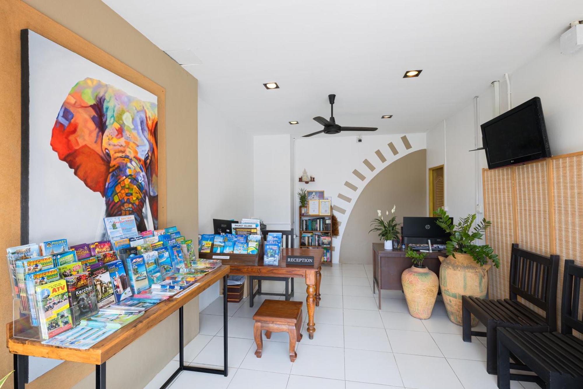 Blue Palm Kata Resort Exterior photo