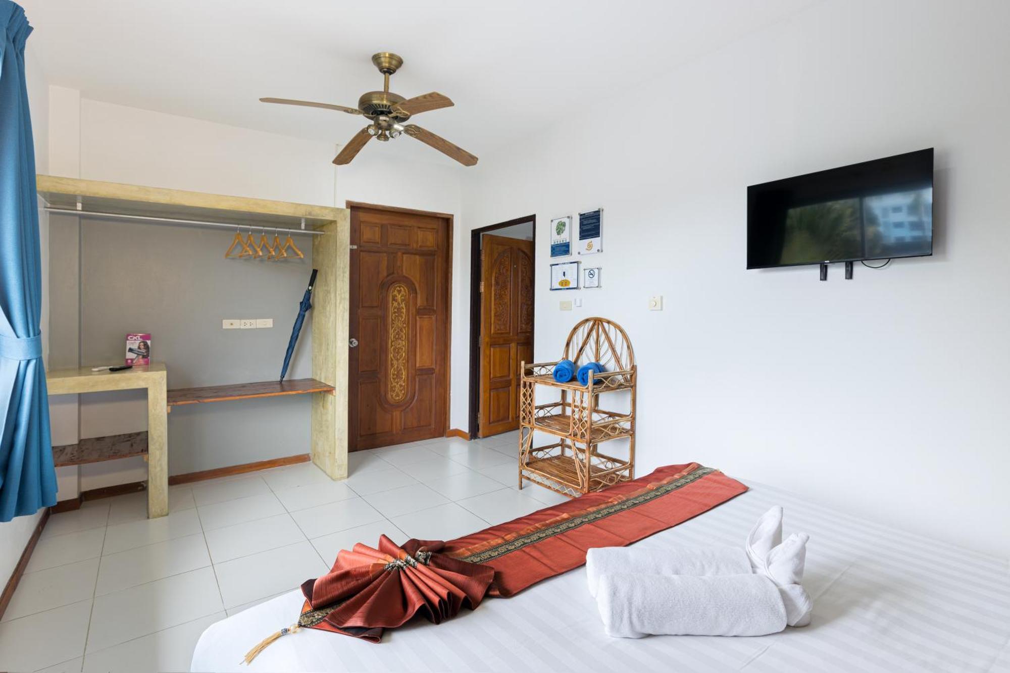 Blue Palm Kata Resort Exterior photo