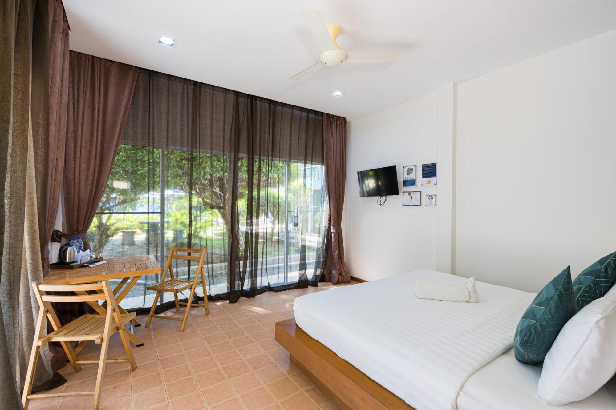 Blue Palm Kata Resort Exterior photo